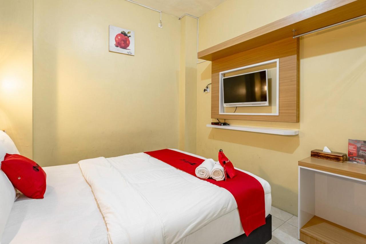 Reddoorz Near Dino Park Hotel Malang Eksteriør billede