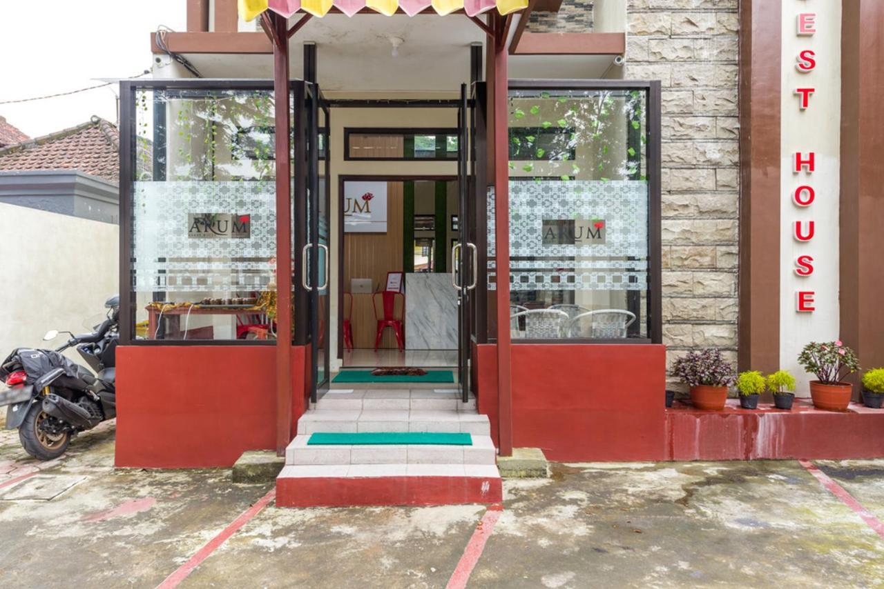 Reddoorz Near Dino Park Hotel Malang Eksteriør billede